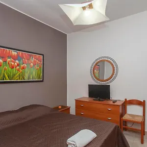 https://politeama-guest-house-gelsomino.sicilyhotelsitaly.net